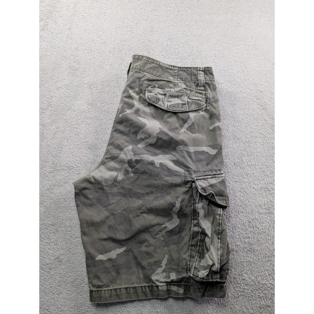 Old Navy Mens Camo Cargo Shorts Size 34 Green Grey Camouflage Utility Cotton - Picture 3 of 13